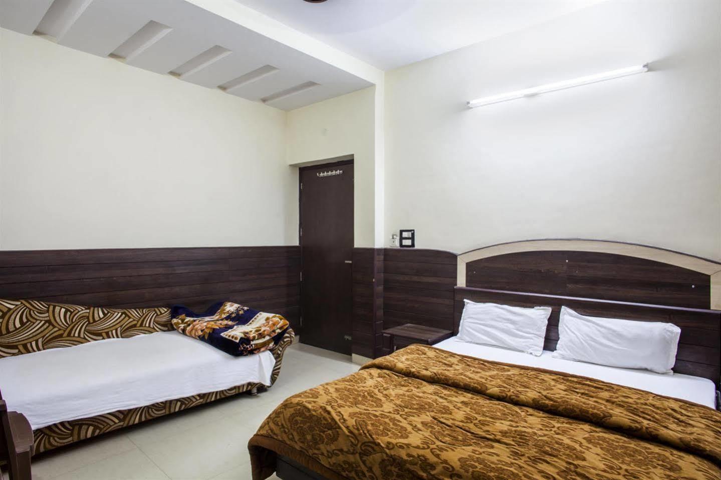 Hotel Gs Paradise Амритсар Экстерьер фото